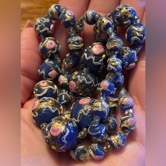Vintage VENETIAN Italy Wedding Cake Art Murano Glass Cobalt Blue Bead Necklace - Picture 15 of 17